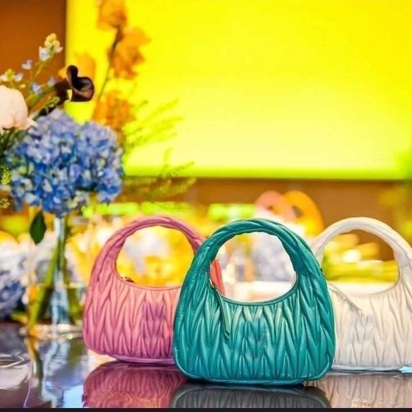 designer women's luxury handbags fashion miu cloud bags suede senior pleated armpit crossbody bag factory direct sales nawy
designer women's luxury handbags fashion miu cloud bags suede senior pleated armpit crossbody bag factory direct sales nawy