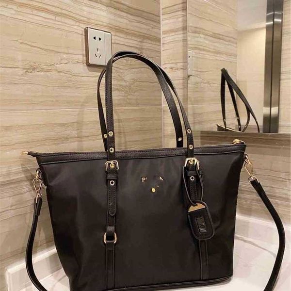 clearance winter sling single zipper belt decorated horizontal square tote bag open pocket soft handle large brown women's
clearance winter sling single zipper belt decorated horizontal square tote bag open pocket soft handle large brown women's