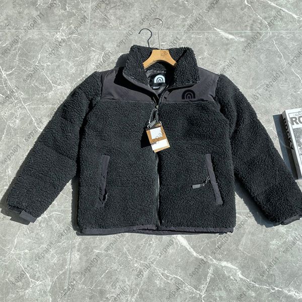winter jacket designer fleece tech jackets men women thick warm down coats fashion classic couple lamb cashmere coat vjdt, Black;brown
winter jacket designer fleece tech jackets men women thick warm down coats fashion classic couple lamb cashmere coat vjdt, Black;brown