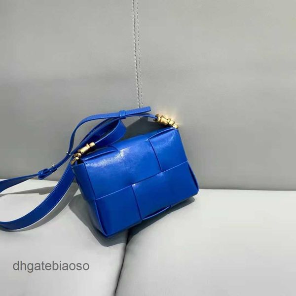 one bag b's designer venet bottegass shoulder bags woven square chest versatile waist messenger leather tofu 7gii yuy9
one bag b's designer venet bottegass shoulder bags woven square chest versatile waist messenger leather tofu 7gii yuy9