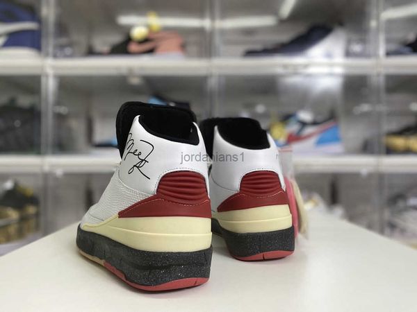 shoes basketball jumpman 2 sp white/varsity red-black round-up outdoor sneaker rubber outsole size us6-12
shoes basketball jumpman 2 sp white/varsity red-black round-up outdoor sneaker rubber outsole size us6-12