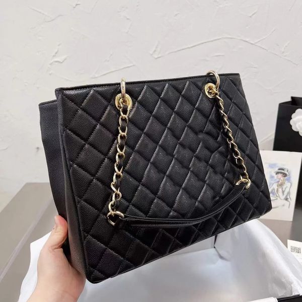 luxurious womens black leather totes shoulder bags large size 35x28cm big high capacity golden or silver double chains straps purses mother
luxurious womens black leather totes shoulder bags large size 35x28cm big high capacity golden or silver double chains straps purses mother