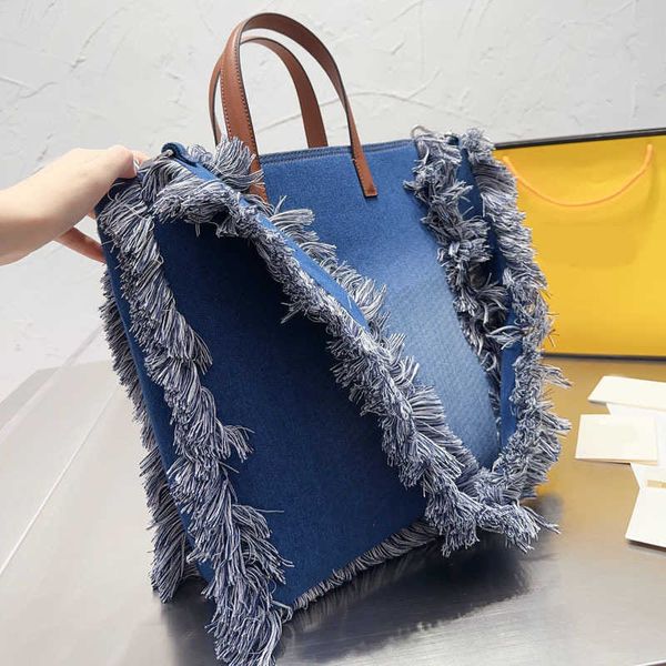 luxury saddle crossbody fends bags for womens multicolor handbag designer sling bag baguette tote shoulder purses woman 7a fashion wallet 87
luxury saddle crossbody fends bags for womens multicolor handbag designer sling bag baguette tote shoulder purses woman 7a fashion wallet 87