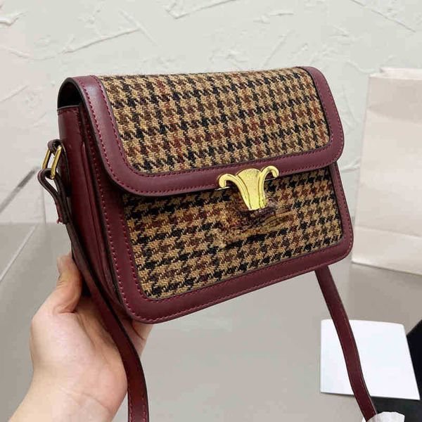 shoulder houndstooth bags triumphal arch box tofu triomphe summer girls' diagonal single shoulder versatile high-grade small square bag
shoulder houndstooth bags triumphal arch box tofu triomphe summer girls' diagonal single shoulder versatile high-grade small square bag