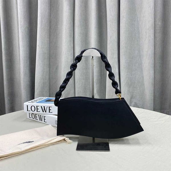 jaquemu designer bag jacquemu bag the tote jac bags luxury wallet shoulder purse crossbody classic leather bagshandbag handbag large capacit
jaquemu designer bag jacquemu bag the tote jac bags luxury wallet shoulder purse crossbody classic leather bagshandbag handbag large capacit