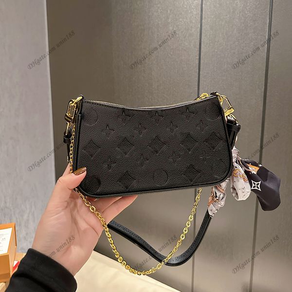 22fw women luxurys designers bags pochette felicle handbag inkjet fiower bag genuine leather messenger ladies travel gold hardware handbag 2
22fw women luxurys designers bags pochette felicle handbag inkjet fiower bag genuine leather messenger ladies travel gold hardware handbag 2