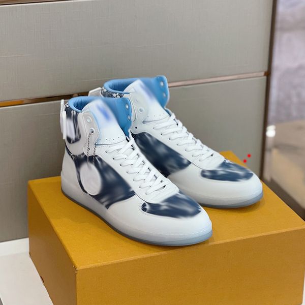 man martin short boots cowhide belt buckle metal men shoes classic bee thick heels leather designer high heeled fashion diamond boot large s, Black 
man martin short boots cowhide belt buckle metal men shoes classic bee thick heels leather designer high heeled fashion diamond boot large s, Black