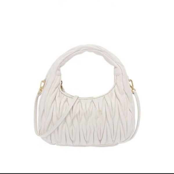 handbag luxury designer women's fashion miu new boston mini pillow bags soft sheepskin one shoulder pleated crossbody bag factory direc
handbag luxury designer women's fashion miu new boston mini pillow bags soft sheepskin one shoulder pleated crossbody bag factory direc