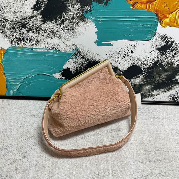 sherpa cloud bag clip clutch bags winter fur handbag crossbody purse fashion metal letter clasp detachable shoulder strap women fuzzy handba
sherpa cloud bag clip clutch bags winter fur handbag crossbody purse fashion metal letter clasp detachable shoulder strap women fuzzy handba