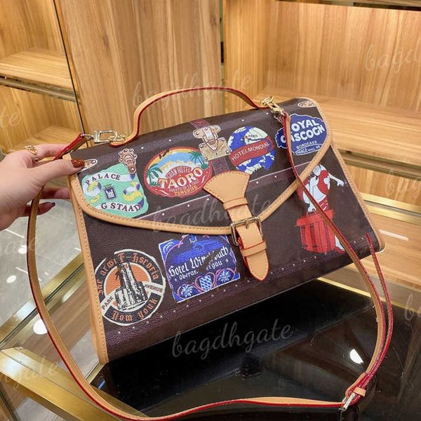 lvity designer luxury bag style old graffiti flower badge messenger print handbag purse adjustable belt shoulder flap crossbody
lvity designer luxury bag style old graffiti flower badge messenger print handbag purse adjustable belt shoulder flap crossbody