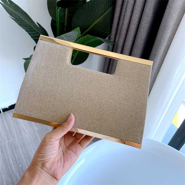portable small square bag shiny dinner temperament hand grab women's banquet celebrity cheongsam dress ktv princess
portable small square bag shiny dinner temperament hand grab women's banquet celebrity cheongsam dress ktv princess