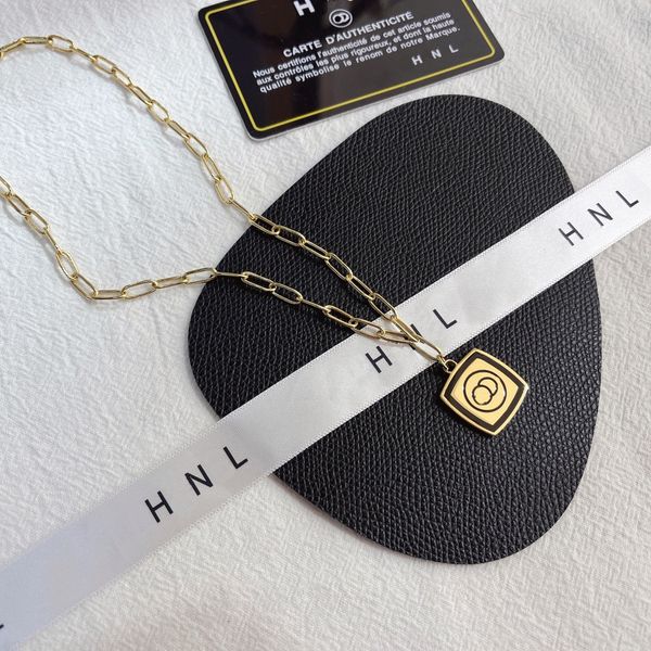 popular fashion brand necklace delicate luxury design necklace designer jewelry accessories charming women's exclusive selected gift th, Silver
popular fashion brand necklace delicate luxury design necklace designer jewelry accessories charming women's exclusive selected gift th, Silver