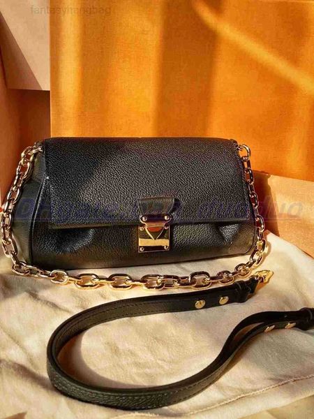 designer luxury women the tote bag fashion versatile handbags shoulder crossbody bags purse tories totes large capacity saddle wallets 7a q
designer luxury women the tote bag fashion versatile handbags shoulder crossbody bags purse tories totes large capacity saddle wallets 7a q