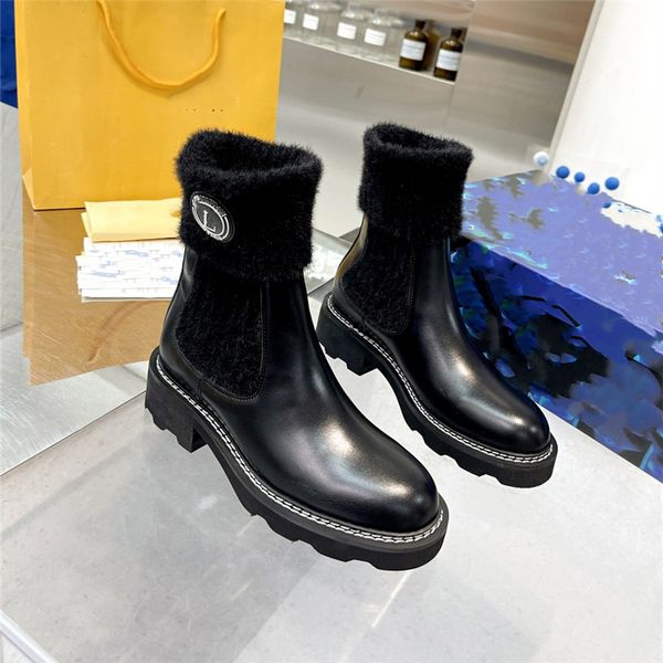 super mini boots fashion women decorative louiseity flat heel winter thick sole leather warm wool high heel snow viutonity 04-20, Black
super mini boots fashion women decorative louiseity flat heel winter thick sole leather warm wool high heel snow viutonity 04-20, Black