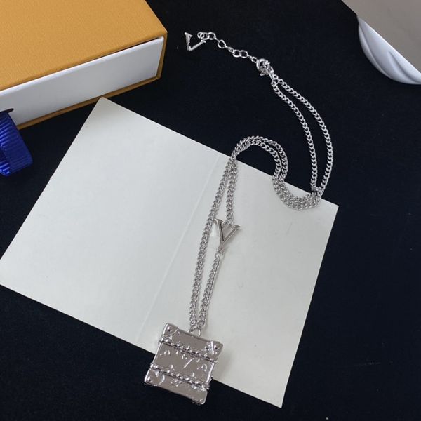 with box hard jewelry women necklaces old flower bag design pendants letter fashion necklace brand pendant jewelry silver color
with box hard jewelry women necklaces old flower bag design pendants letter fashion necklace brand pendant jewelry silver color