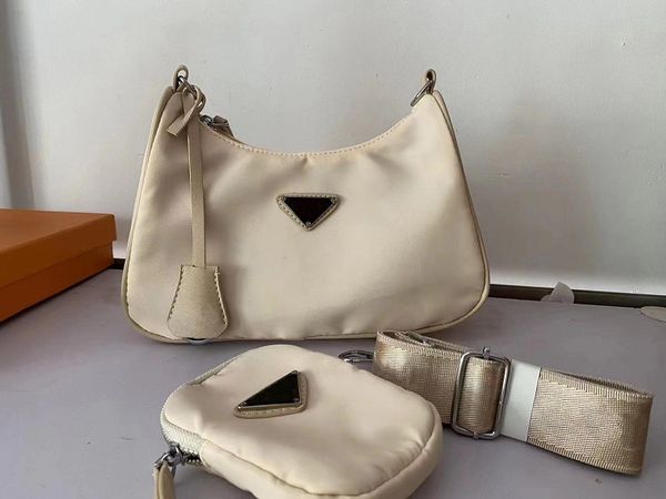 re-edition 2005 nylon woman luxurys men designers bags lady crossbody tote hobo shoulder purses handbags bag wallet 3 piece set
re-edition 2005 nylon woman luxurys men designers bags lady crossbody tote hobo shoulder purses handbags bag wallet 3 piece set