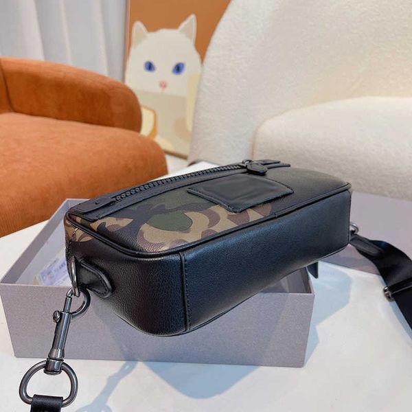 new totes c letter camera bag purse handbag womens designer bag hardware shoulder luxurys messenger bags woman purse wallet 221110
new totes c letter camera bag purse handbag womens designer bag hardware shoulder luxurys messenger bags woman purse wallet 221110