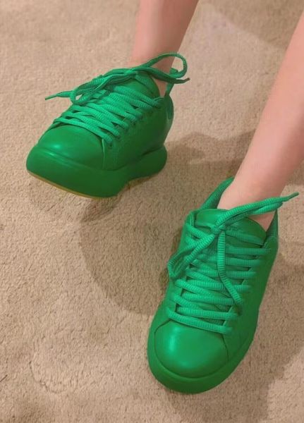 size 35-45 couple casual shoes sports sneaker low flatform sneakers bottegas- pillow sneakers lace up white black nappa leathers fashion tr
size 35-45 couple casual shoes sports sneaker low flatform sneakers bottegas- pillow sneakers lace up white black nappa leathers fashion tr
