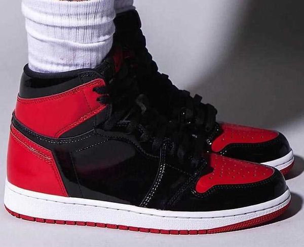 shoes high bred patent basketball 1s blackwhite-varsity men outdoor sports sneakers original 555088-063, Black
shoes high bred patent basketball 1s blackwhite-varsity men outdoor sports sneakers original 555088-063, Black