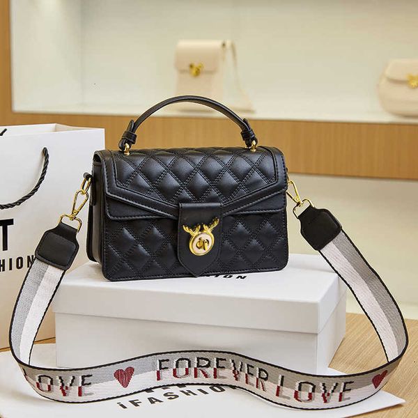 factory clearance direct sales bag niche design deer head real leather 2023 new lingge handbag simple and versatile messenger shoulder
factory clearance direct sales bag niche design deer head real leather 2023 new lingge handbag simple and versatile messenger shoulder