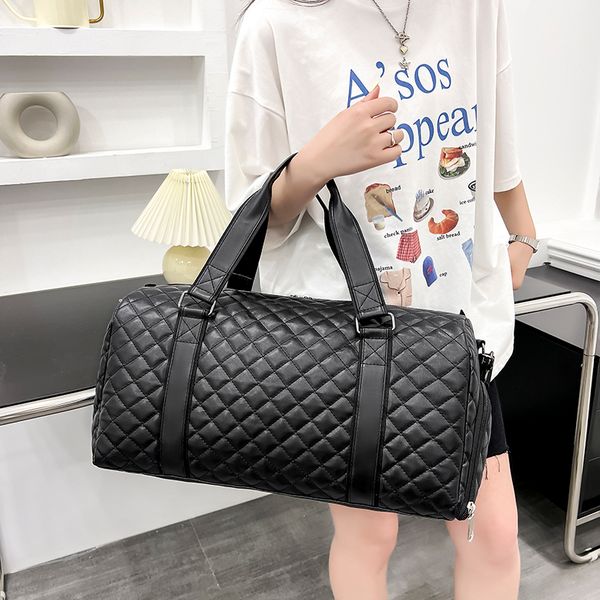 duffel bags yilian 2023 autumnwinter women's travel bag short trip fitness bag men dry and wet separate leisure sports bag 221114
duffel bags yilian 2023 autumnwinter women's travel bag short trip fitness bag men dry and wet separate leisure sports bag 221114