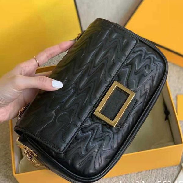 evening bags women luxurys designers bags handbag lambskin 3d embossed pattern real leather handbags chain cosmetic messenger shopping shoul
evening bags women luxurys designers bags handbag lambskin 3d embossed pattern real leather handbags chain cosmetic messenger shopping shoul