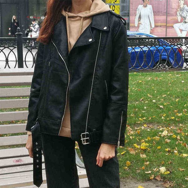 ftlzz new autumn female zipper outerwear women faux leather jacket casual loose soft pu motorcycle punk leather jacket j220727, Black
ftlzz new autumn female zipper outerwear women faux leather jacket casual loose soft pu motorcycle punk leather jacket j220727, Black