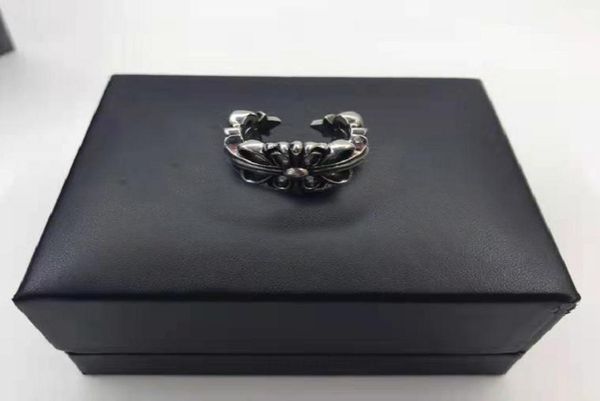 2022 new chrome crowe men039s and women039s fashion opening ring made of white copper with exquisite technology hearts trend4895752, Golden;silver
2022 new chrome crowe men039s and women039s fashion opening ring made of white copper with exquisite technology hearts trend4895752, Golden;silver