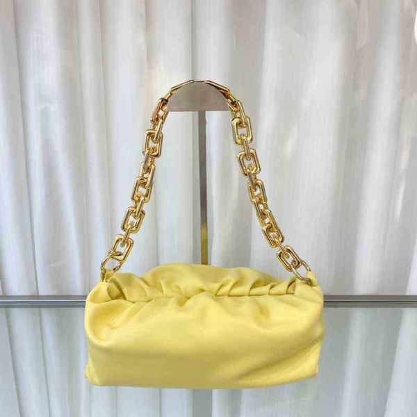 wrinkled pouch bag venetas large designer shoulder chain bags leather capacity 2022 women's single bottegas cloud portable handbags a8i
wrinkled pouch bag venetas large designer shoulder chain bags leather capacity 2022 women's single bottegas cloud portable handbags a8i