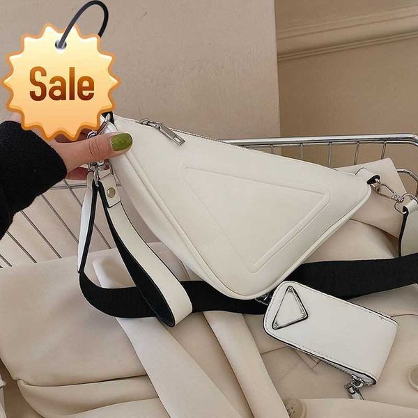 women's luxury designer single shoulder bag new simple solid color messenger bag fashion casual foreign style cross shoulder handbag fa
women's luxury designer single shoulder bag new simple solid color messenger bag fashion casual foreign style cross shoulder handbag fa
