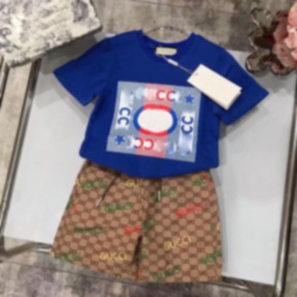 luxury designer clothing sets kids t shirt balck white bule camel monogrammed shortst fashion british fashion brand summer childrens treasur
luxury designer clothing sets kids t shirt balck white bule camel monogrammed shortst fashion british fashion brand summer childrens treasur