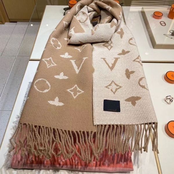 2022 new women man designer scarf fashion brand scarves for winter womens and mens 100% double faced cashmere long wraps christmas gift, Blue;gray
2022 new women man designer scarf fashion brand scarves for winter womens and mens 100% double faced cashmere long wraps christmas gift, Blue;gray