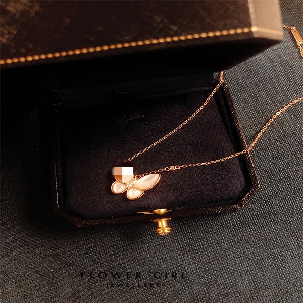 luxury pendant necklace designer silver mother of pearl butterfly charm short chain choker for women jewelry with box
luxury pendant necklace designer silver mother of pearl butterfly charm short chain choker for women jewelry with box