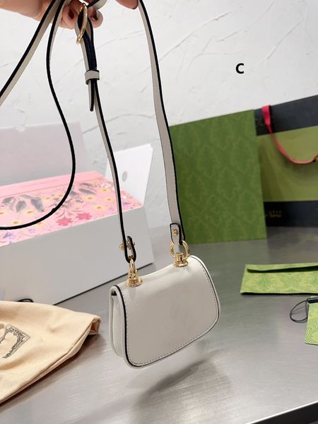 2022 fashion leather messenger bag mini flap cosmetic wallet women shoulder bags 10cm
2022 fashion leather messenger bag mini flap cosmetic wallet women shoulder bags 10cm