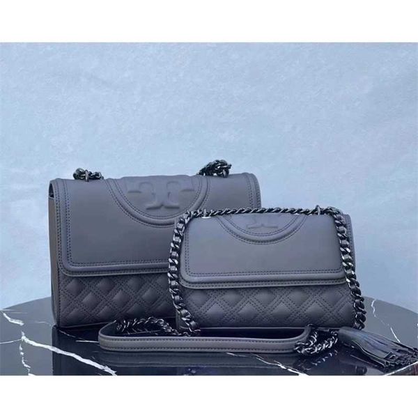handbags t0ryburchs designer 22 sheepskin lingge chain frosted small square single oblique span women's shoulder crossbody bag
handbags t0ryburchs designer 22 sheepskin lingge chain frosted small square single oblique span women's shoulder crossbody bag
