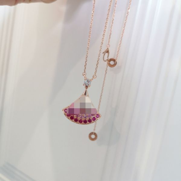 iamond gradient toner skirt necklace women's 18k rose gold temperament versatile fan pendant clavicle chain, Silver
iamond gradient toner skirt necklace women's 18k rose gold temperament versatile fan pendant clavicle chain, Silver