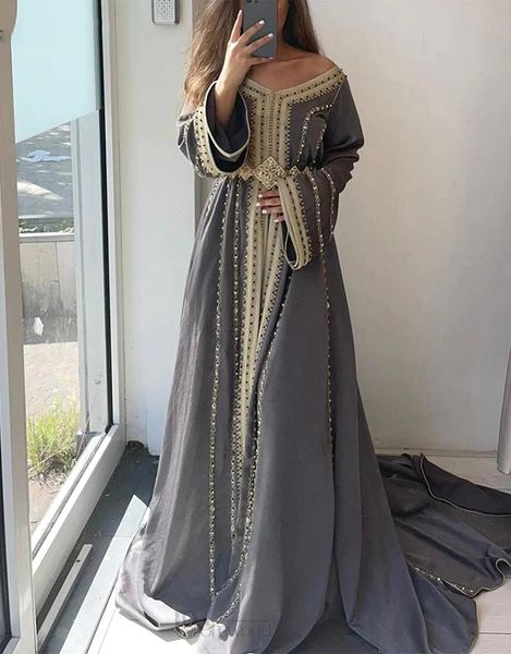 elegant moroccan kaftan formal evening dresses long sleeves a-line grey prom party gowns arabic dubai woman abaya caftan gold beaded, Black;red
elegant moroccan kaftan formal evening dresses long sleeves a-line grey prom party gowns arabic dubai woman abaya caftan gold beaded, Black;red