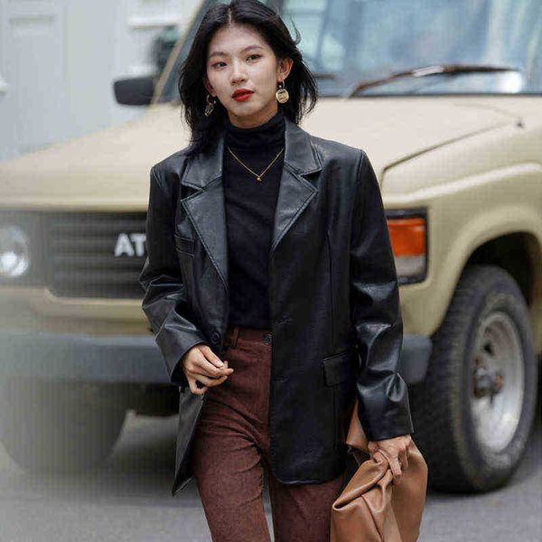 spring black pu leather blazer women autumn singlebreasted long sleeves loose locomotive jacket female casual korean outerwear j220727
spring black pu leather blazer women autumn singlebreasted long sleeves loose locomotive jacket female casual korean outerwear j220727