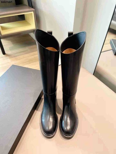 women designers rois jil 2021 autumn winter new sander style knight boots inclined mouth high tube boots lady matte rivets with box size 34-, Black
women designers rois jil 2021 autumn winter new sander style knight boots inclined mouth high tube boots lady matte rivets with box size 34-, Black