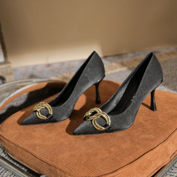 high heels female 2022 spring new european and american style metal chain pointed shallow mouth fine with single shoes, Black
high heels female 2022 spring new european and american style metal chain pointed shallow mouth fine with single shoes, Black