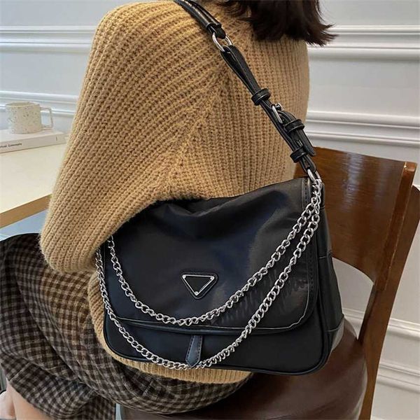 clearance zebra pattern bag large capacity women's new fashion autumn and winter canvas chain messenger sling single shoulder armpit
clearance zebra pattern bag large capacity women's new fashion autumn and winter canvas chain messenger sling single shoulder armpit