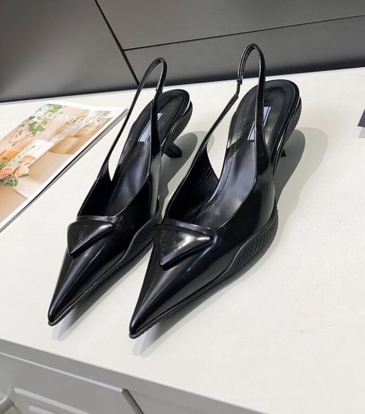 designer sandals high heel pointed shoes p triangle sign blue black pink white pinkycolor cat heels classics women shoes 35-40
designer sandals high heel pointed shoes p triangle sign blue black pink white pinkycolor cat heels classics women shoes 35-40