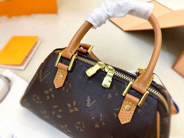 designers luxury bags for womens louiseity 1 viutonity handbags lvs crossbody shoulder the tote bag multicolour capacity versatile 7a wallet
designers luxury bags for womens louiseity 1 viutonity handbags lvs crossbody shoulder the tote bag multicolour capacity versatile 7a wallet