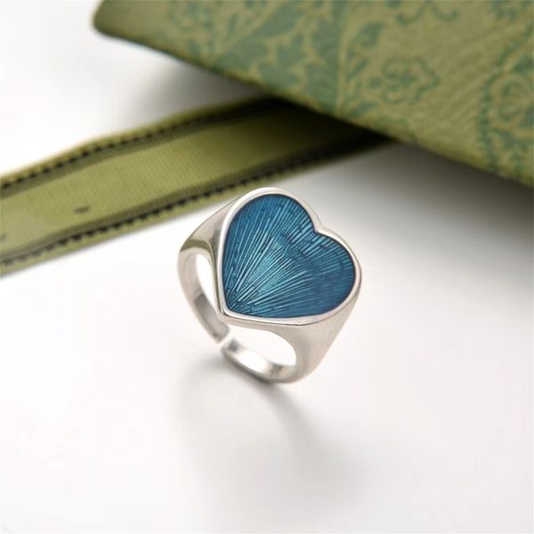 fashion women ring designer brand jewelry men womens simple metal gold silver luxury couples rings memorial day birthday vegetarian ring cou
fashion women ring designer brand jewelry men womens simple metal gold silver luxury couples rings memorial day birthday vegetarian ring cou