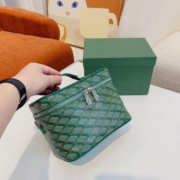 lady cosmetic bags wholesale goyaeity fashion women makeup bag designers handbag cross body travel pouch ladies purses high 5a quality toile
lady cosmetic bags wholesale goyaeity fashion women makeup bag designers handbag cross body travel pouch ladies purses high 5a quality toile