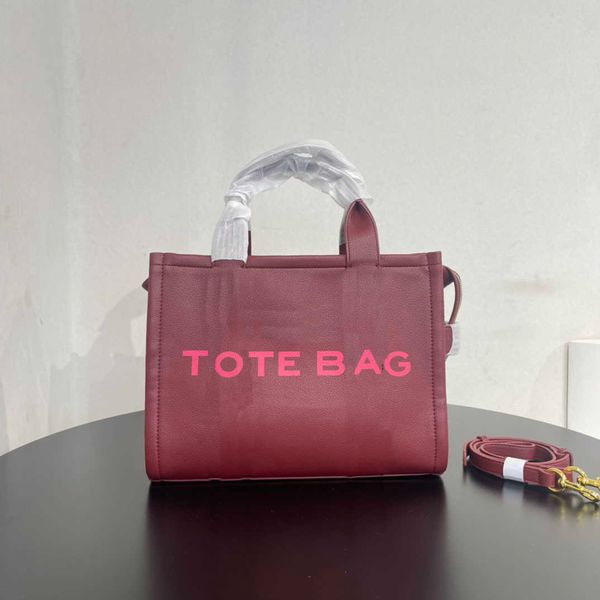 designer luxury women the tote bag fashion versatile handbags shoulder crossbody bags purse tories totes large capacity saddle wallets 7a 5
designer luxury women the tote bag fashion versatile handbags shoulder crossbody bags purse tories totes large capacity saddle wallets 7a 5