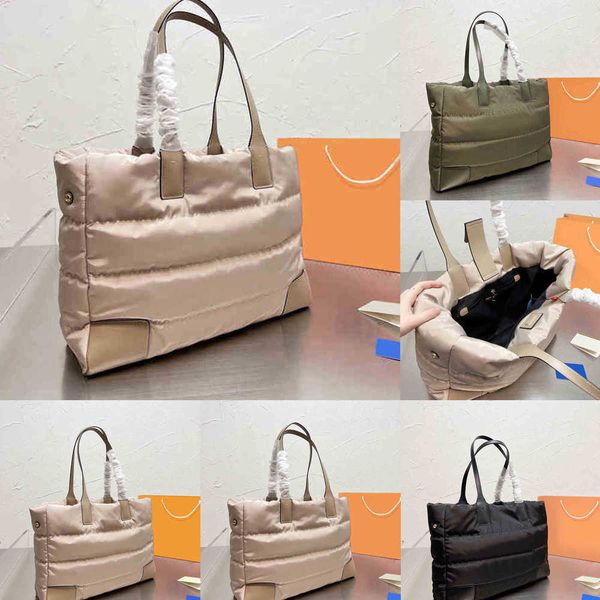shoulder bags luxury brand fashion simple large square bag women's designer capacity mobile phone handbags wallet 1220
shoulder bags luxury brand fashion simple large square bag women's designer capacity mobile phone handbags wallet 1220