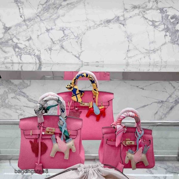 lock lychee designer togo bag cow hermee buckle bags leather 2023 grain brikin hand h sewn wax thread portable women's casual burkins p
lock lychee designer togo bag cow hermee buckle bags leather 2023 grain brikin hand h sewn wax thread portable women's casual burkins p