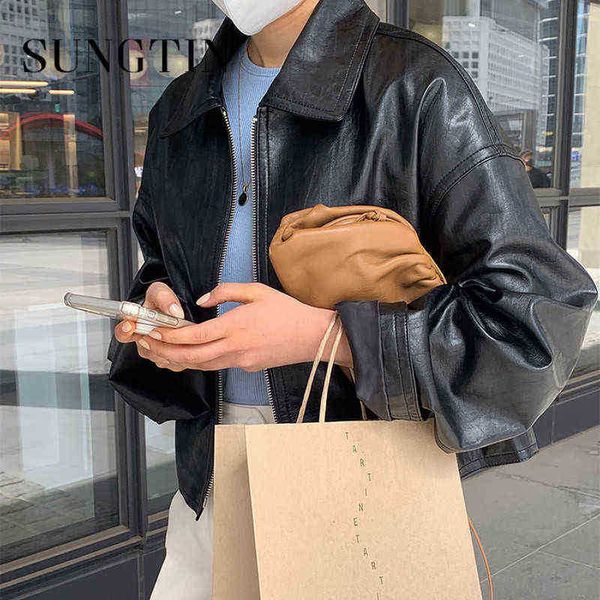 sungtin spring autumn new faux leather jacket women lapels long sleeves casual pu leather jackets jacket female moto cool zipper j220727, Black
sungtin spring autumn new faux leather jacket women lapels long sleeves casual pu leather jackets jacket female moto cool zipper j220727, Black