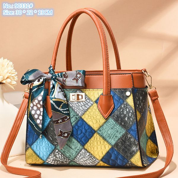 wholesale factory ladies shoulder bags 6 color trend three-layer fashion handbag elegant atmosphere contrast color leather tote bag sweet ri
wholesale factory ladies shoulder bags 6 color trend three-layer fashion handbag elegant atmosphere contrast color leather tote bag sweet ri